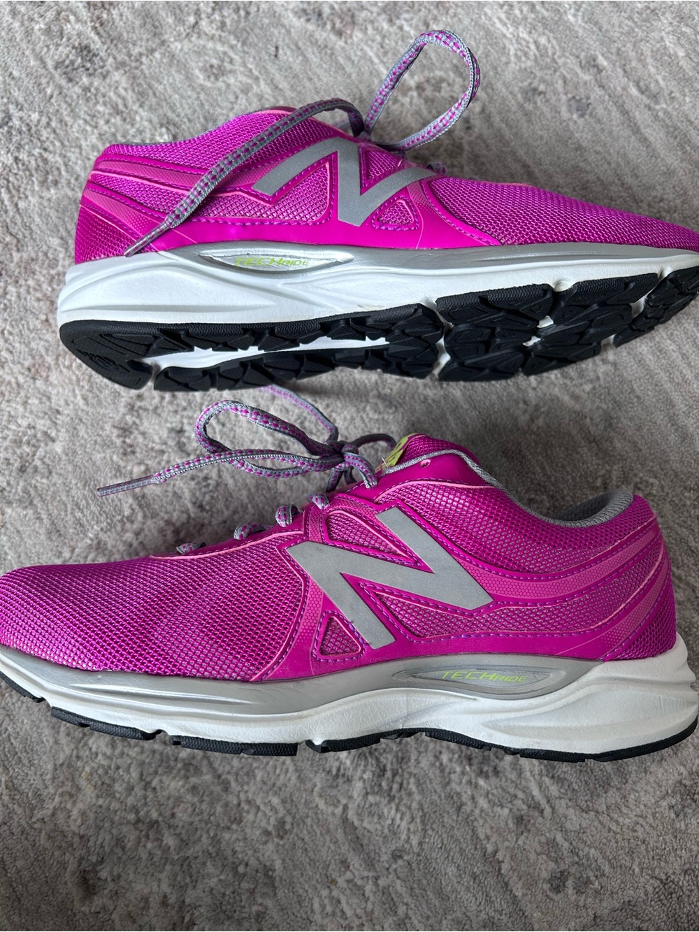 NWOB New Balance 580 V5 Womens Techride Athletic Running Shoe Fushia Gray  Sz 7 - Picture 5 of 8